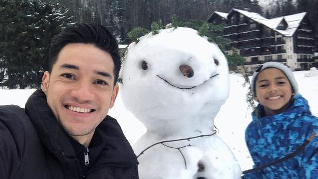 7 Selebriti ini Rayakan Natal di Luar Negeri, Ada yang Ke Betlehem