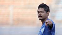 Bambang Pamungkas saat berseragam Pelita Bandung Raya. (Bola.com/Nicklas Hanoatubun)