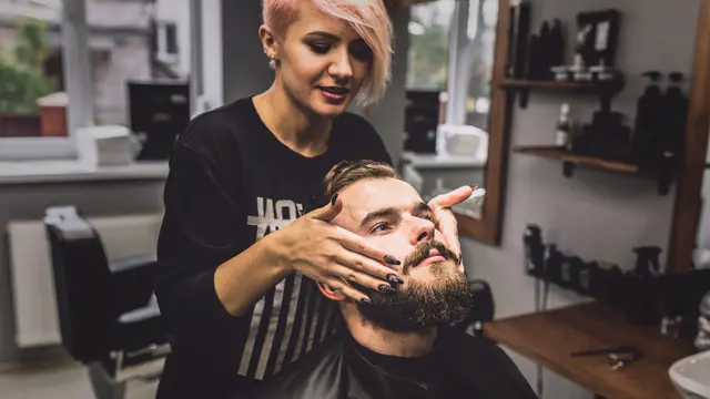 Ilustrasi potong rambut