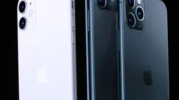 Vice President of Worldwide Marketing Apple Phil Schiller saat peluncuran iPhone 11 Pro di Cupertino, California, Amerika Serikat, Selasa (10/9/2019). Perbedaan paling mencolok dari iPhone 11, iPhone 11 Pro, dan iPhone 11 Max Pro adalah dari jumlah lensa kamera. (Justin Sullivan/Getty Images/AFP)