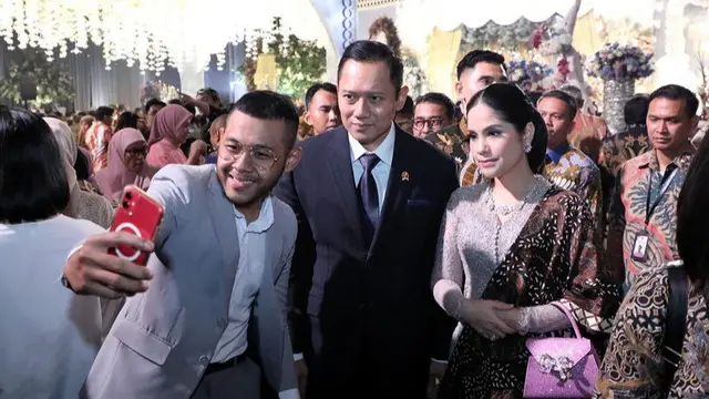 Annisa Pohan Dibalut Kebaya dan Sanggul Klasik saat Kondangan Anak Bambang Soesatyo. [@annisayudhoyono]
