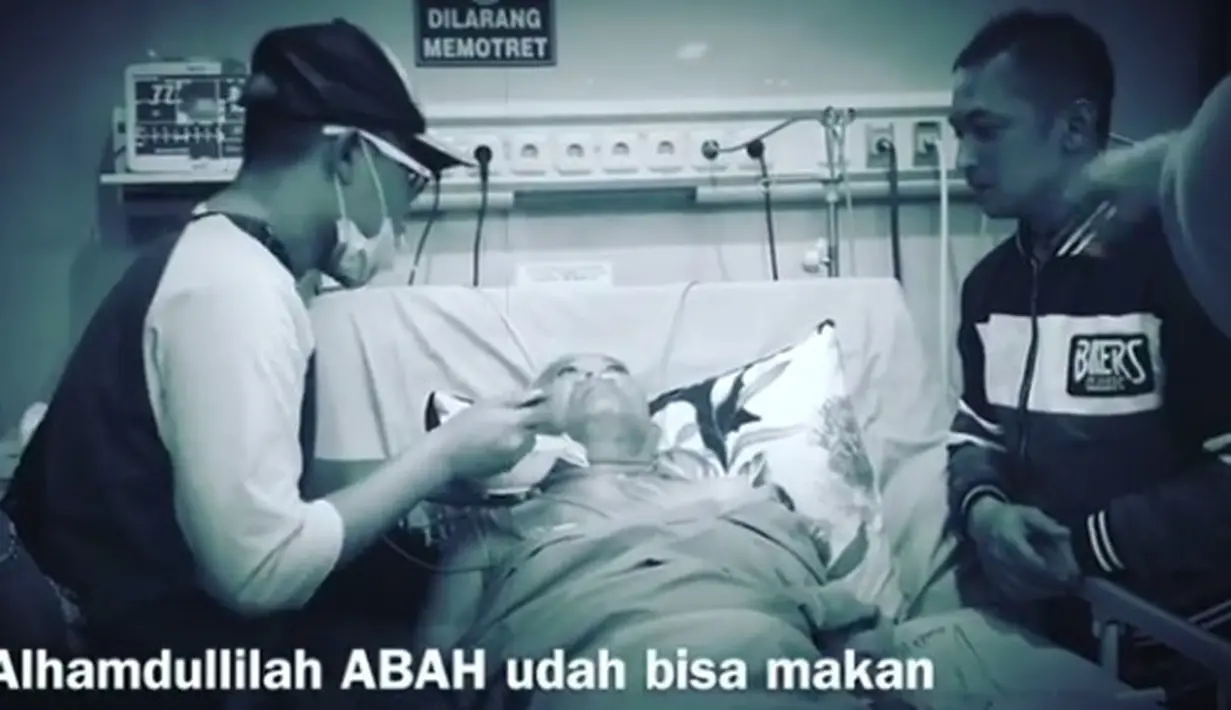 Kini, ayahanda Sule tak lagi harus merasakan sakit. Dodo Mulyadi telah pergi meninggalkan keluarga dan orang-orang terdekat untuk selamanya. (Instagram/ferdinan_sule)