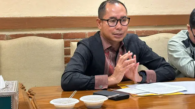 Direktur Pelindungan WNI dan BHI Kementerian Luar Negeri RI Judha Nugraha dalam pertemuan dengan media, Rabu (3/4/2024). (Liputan6/Benedikta Miranti)