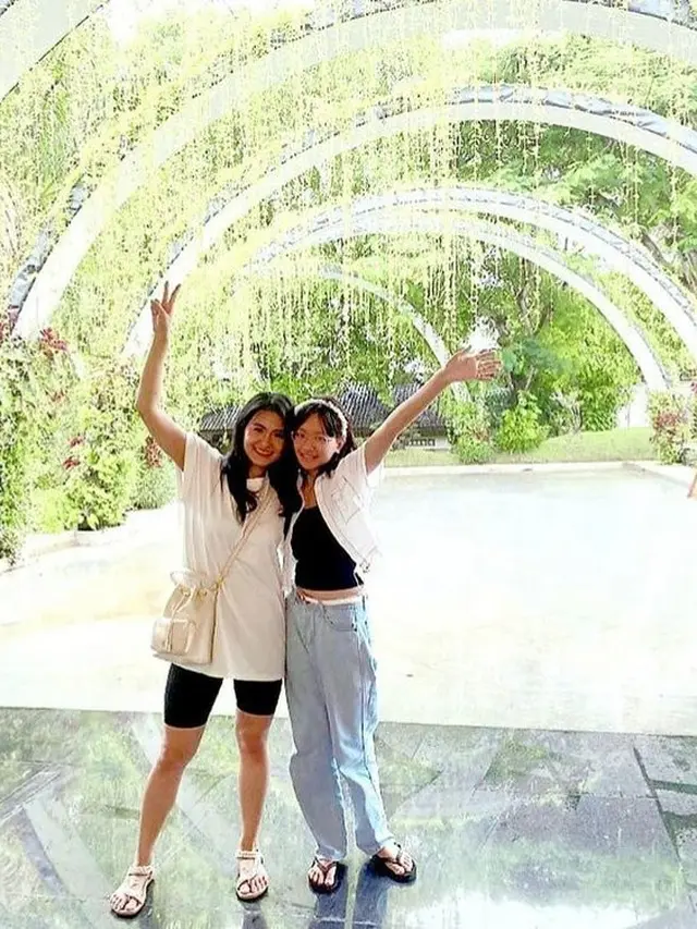 6 Potret Terbaru Melisa Trisnadi, Penyanyi Cilik 'Semut Semut Kecil'