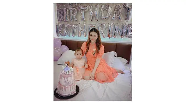 7 Potret Ultah Pertama Anak DJ Katty Butterfly, Tanpa Kehadiran Ayah