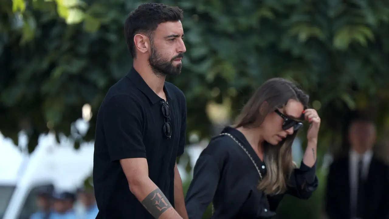 Diselimuti Duka, Sejumlah Pesepak Bola Dunia Hadiri Upacara Pemakaman Diogo Jota
