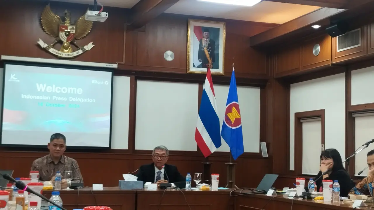 Neraca perdagangan Indonesia dengan Thailand tercatat masih mengalami defisit.