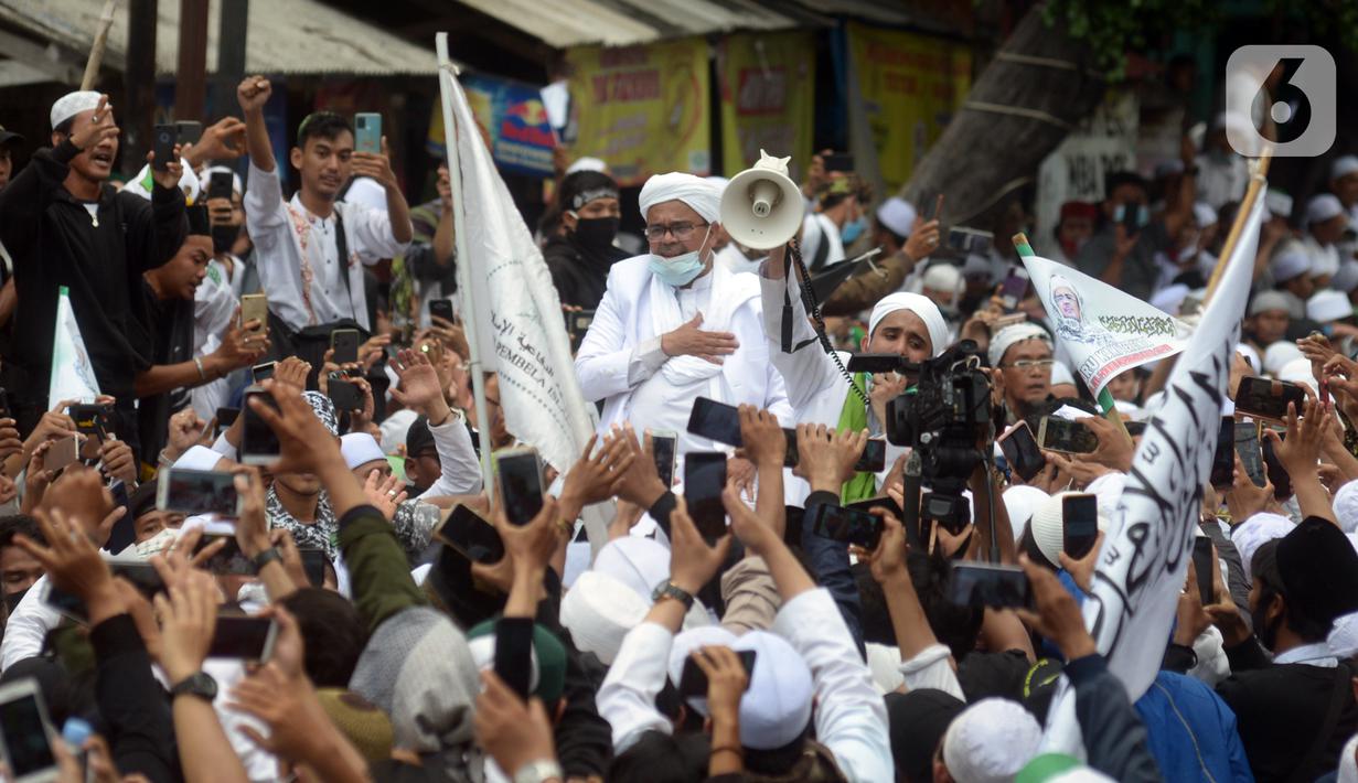 FOTO: Tiba di Petamburan, Rizieq Shihab Disambut Massa ...