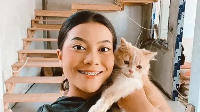 6 Potret Hanum Mega, Diselingkuhi Suami Saat Sedang Hamil