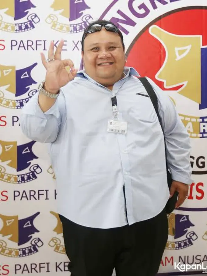 Rony Dozer (sumber: kapanlagi.com)