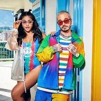 Mengintip koleksi kapsul berpadu warna dari Guess x J Balvin (Foto: Guess)
