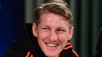 Gelandang Manchester United Bastian Schweinsteiger dalam sesi konferensi pers, 7 Desember 2015. (AFP/John MacDougall)