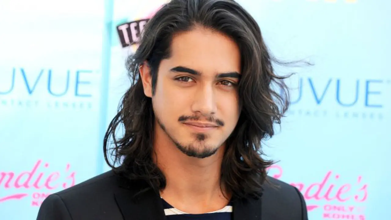 Avan Jogia, Cowok Kece Baru Pujaan Cewek-cewek Sedunia