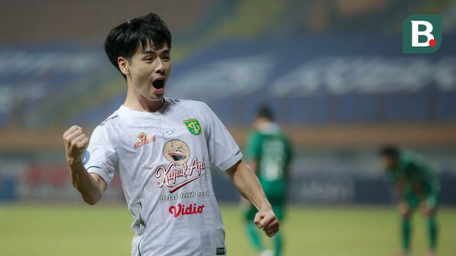 Foto: Plot Twist Aji Santoso Berhasil, Taisei Marukawa Tampil Aduhai saat Persebaya Kalahkan PSS di BRI Liga 1