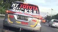 Foto protes Toyota Fortuner (Istimewa)