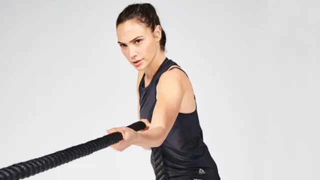 Jadi Brand Ambassador Reebok, Gal Gadot Tunjukkan Kekuatan Perempuan