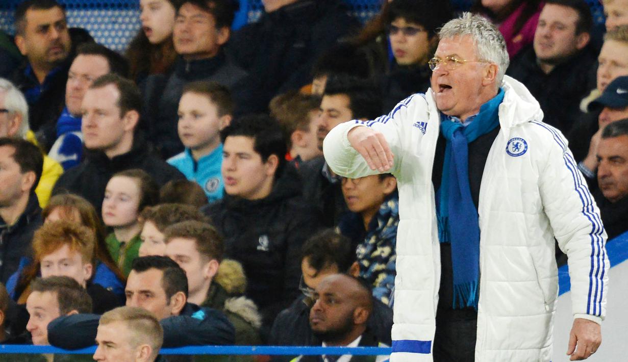 Guus Hiddink cukup apik saat menahkodai Chelsea. Pelatih berusia 75 tahun itu pernah mempersembahkan Piala FA untuk The Blues pada tahun 2009. (AFP/Glyn Kirk)