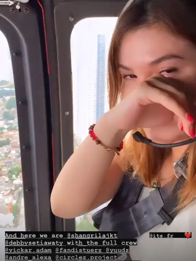 Romantis Banget, Ini 6 Momen Miller Khan Lamar Kekasih di Helikopter