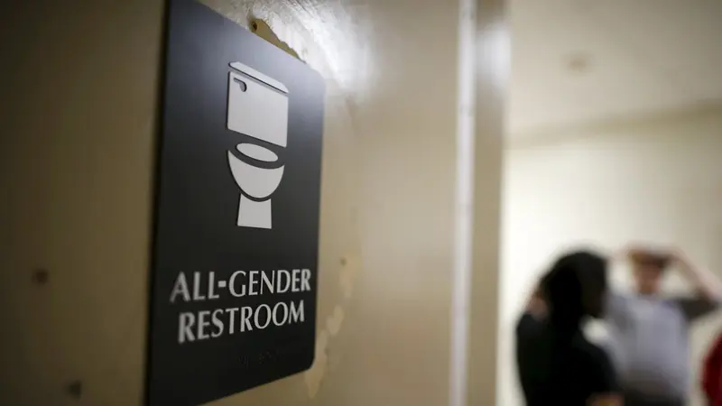 20160419-Toilet-Transgender-USA-Reuters