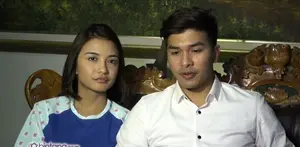 Meskipun sudah menikah, Glenn Alinskie dan Chelsea Olivia tidak membatasi adegan mesra yang harus mereka lakukan dengan lawan main. Selain itu, mereka juga tidak menunda untuk memiliki momongan meskipun sedang terikat di sinetron ‘Rahasia Cinta’.