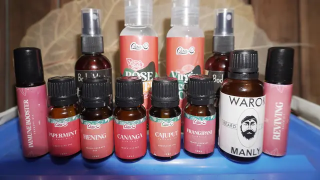 Beberapa produk Giriwangi dari minyak esensial sampai air mawar