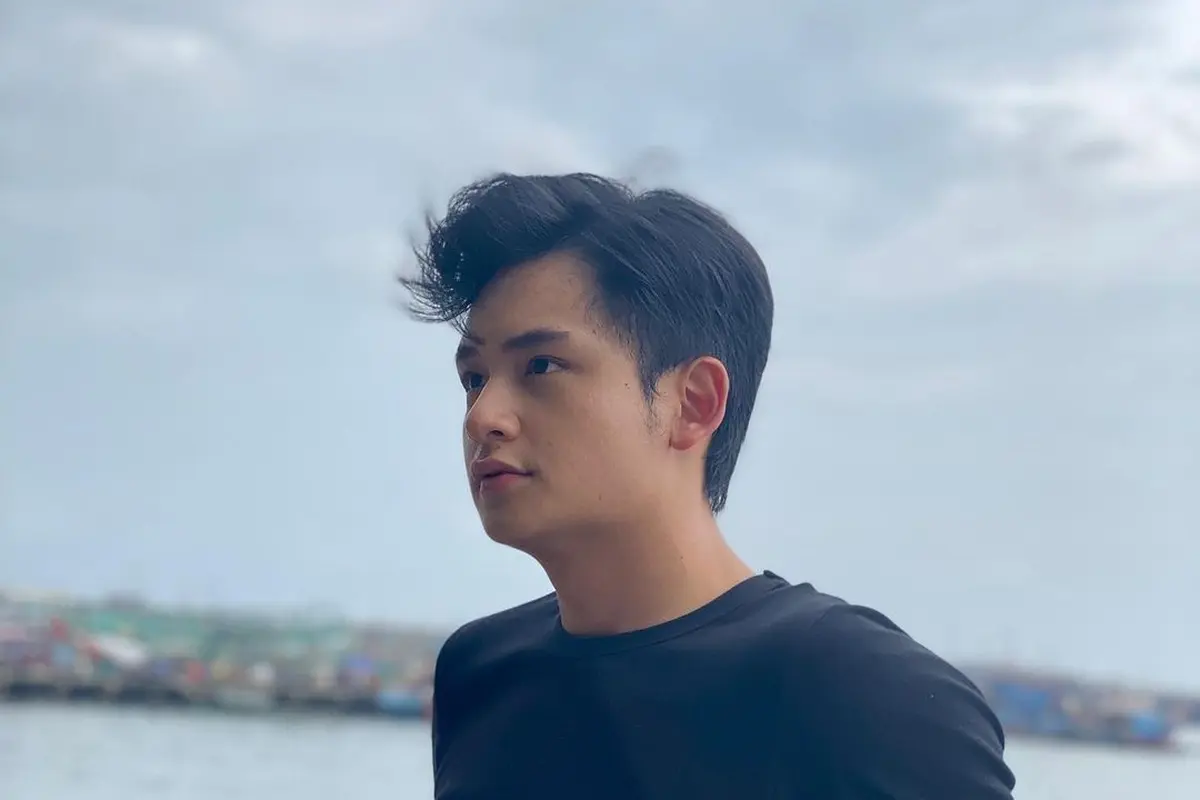 5 Potret Terbaru Randy Martin dengan Tubuh Makin Kekar, Curi Perhatian