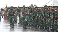 Upacara pelepasan ratusan personel dari Yonif Raider 600/Modang untuk melakukan misi khusus ke Papua. (Liputan6.com/Istimewa)