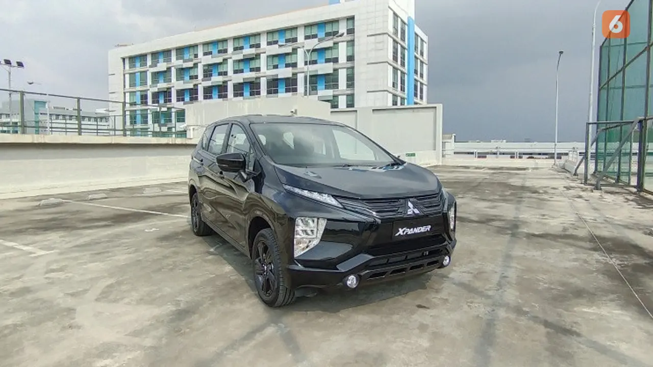 Mitsubishi Xpander Rockford Fosgate Black Edition