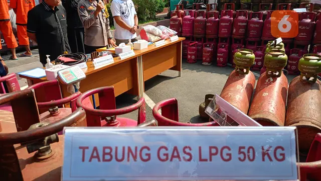 Penampakkan Tabung Gas di Polda Banten. (Kamis, 20/06/2024). (Yandhi Deslatama/Liputan6.com).