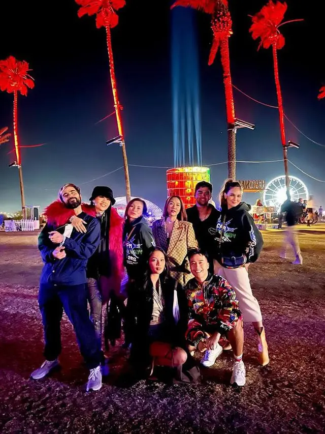 6 Potret BCL saat Nonton Coachella di California, Penampilannya Bak ABG