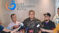 Penasihat Semen Padang Andre Rosiade&nbsp;melaporkan kasus dugaan kecurangan yang dilakukan wasit kepada PT Liga Indonesia Baru (PT LIB) di Jakarta, Rabu, 4 Oktober 2023. Dugaan kecurangan itu terjadi pada laga Semen Padang melawan Sriwijaya FC dalam lanjutan Liga 2 di&nbsp;Stadion Gelora Sriwijaya Jakabaring, Minggu, 1 Oktober 2023. (foto: istimewa)