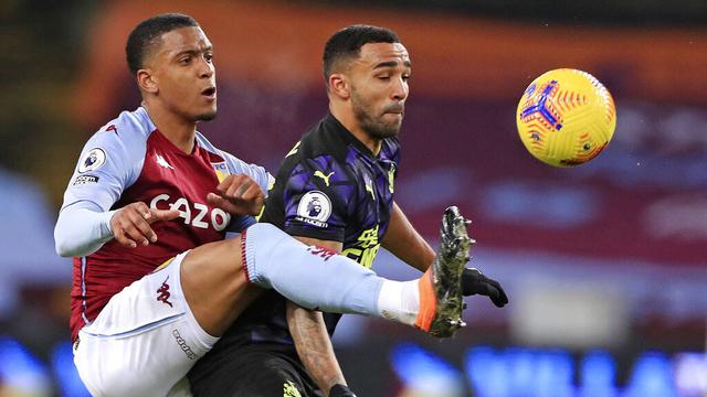 Foto Liga Inggris: Aston Villa Gilas Newcastle United