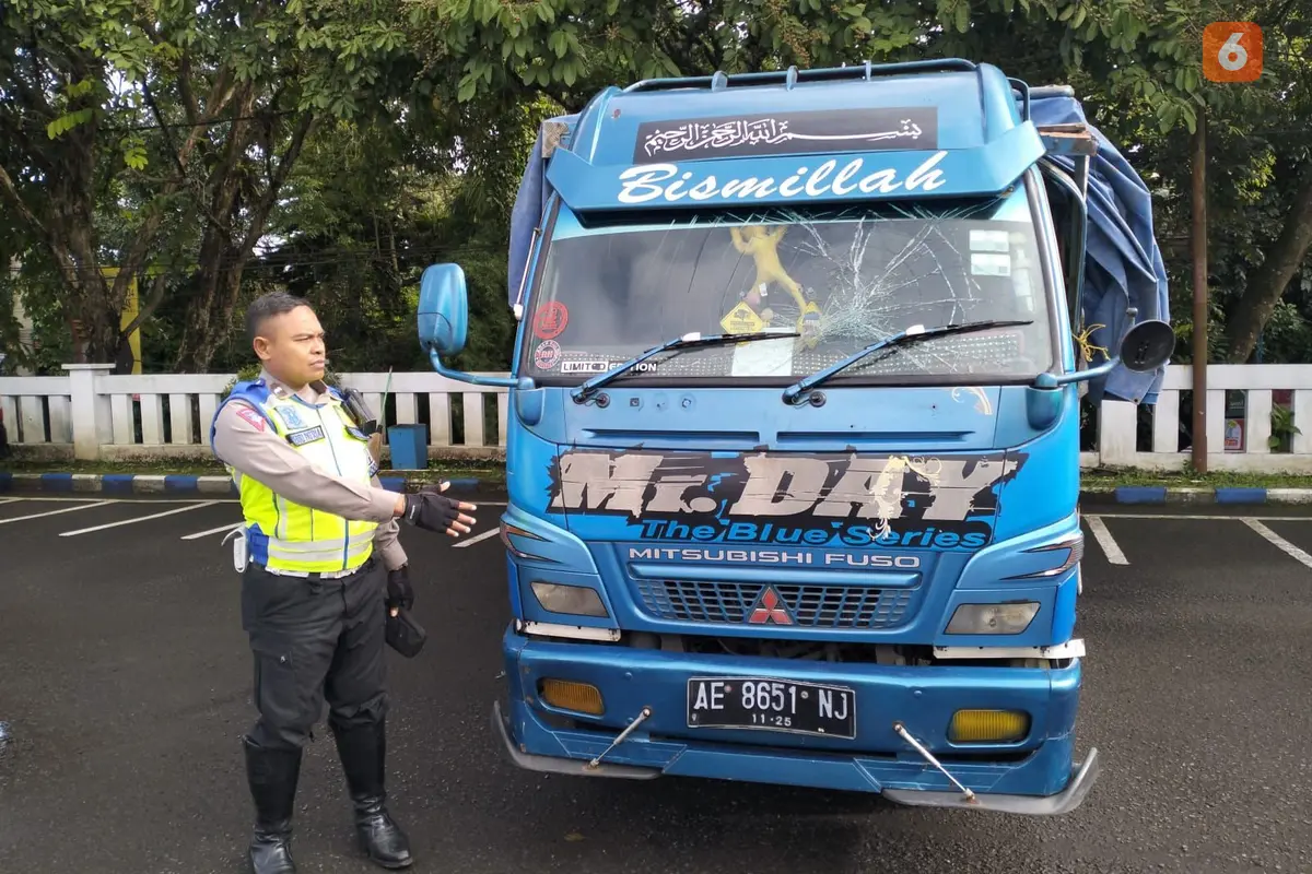 Mobil truk yang dikendarai ugal-ugalan di Sukabumi disita Satlantas Pokres Sukabumi Kota (Liputan6.com/Istimewa).