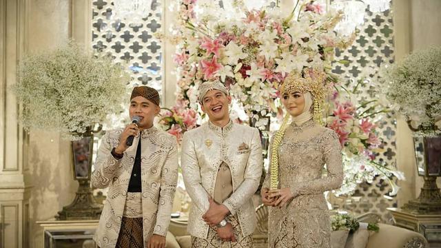 6 Momen Resepsi Citra Kirana dan Rezky Aditya yang Dihadiri Artis dan Pejabat