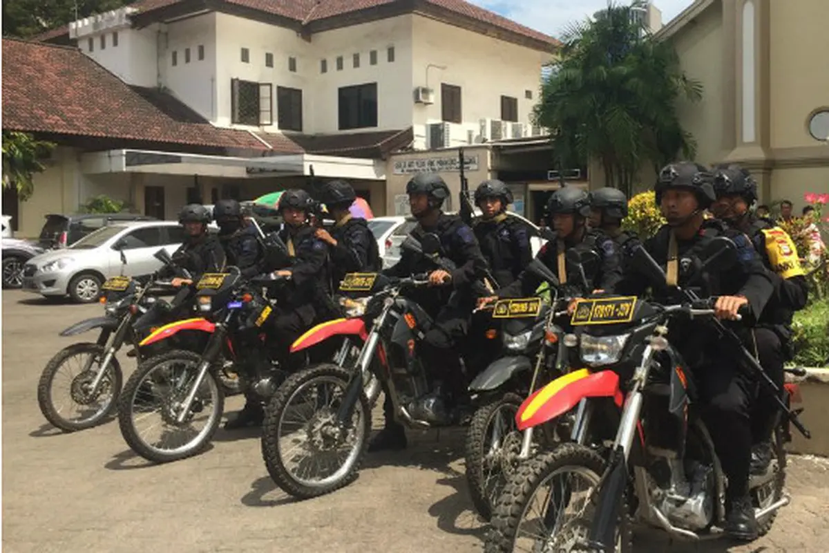 Usai Aksi Teror Bom Surabaya, Polisi Perketat Pengamanan Gereja