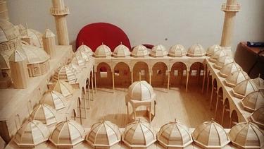 Miniatur Masjid Dari Stik Es Krim Keren Buatan Pengungsi
