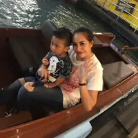 Pemeran sinetron dan film Shinta Bachir namanya namanya sempat disebut-sebut dalam bisnis prostitusi online. Robby Abbas pria yang disebut sebagai mucikari itu menyebut nama Shinta dan beberapa artis lain. (Instagram/shintabachir86_real)