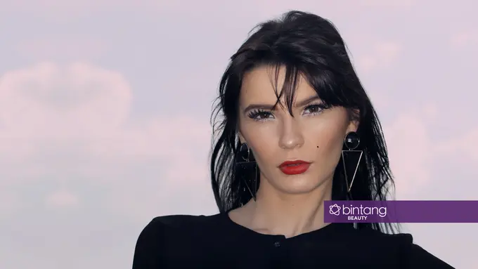 Tampil elegan dan Kasual dengan Makeup ala Marilyn Monroe 