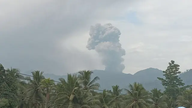 Gunung Dukono