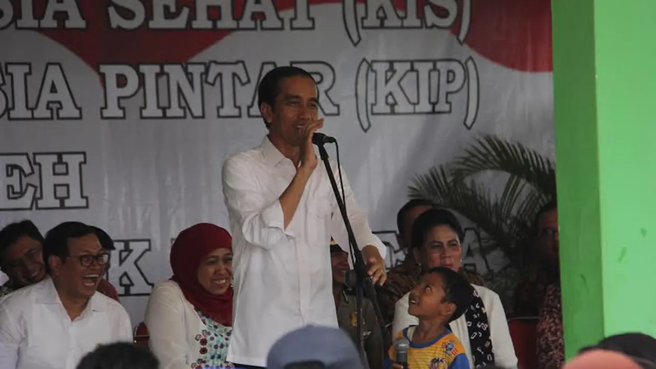20151110-Jokowi-Bangkalan-Madura