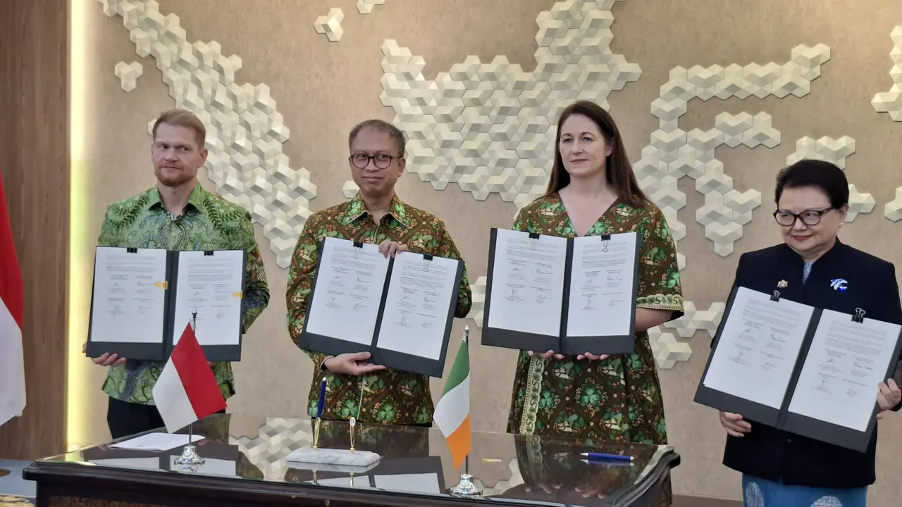 Indonesia dan Irlandia resmi memperkuat kerja sama ekonomi dari AI hingga penerbangan via LoI Kemenko Perekonomian. (Liputan6.com/Arief)