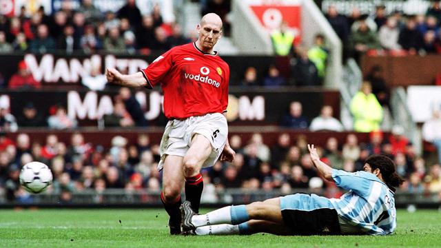 Foto Liga Inggris: Deretan Pemain Manchester United yang Bertengkar Hebat dengan Sir Alex Ferguson, Anak Kesayangan Kena Timpuk Sepatu