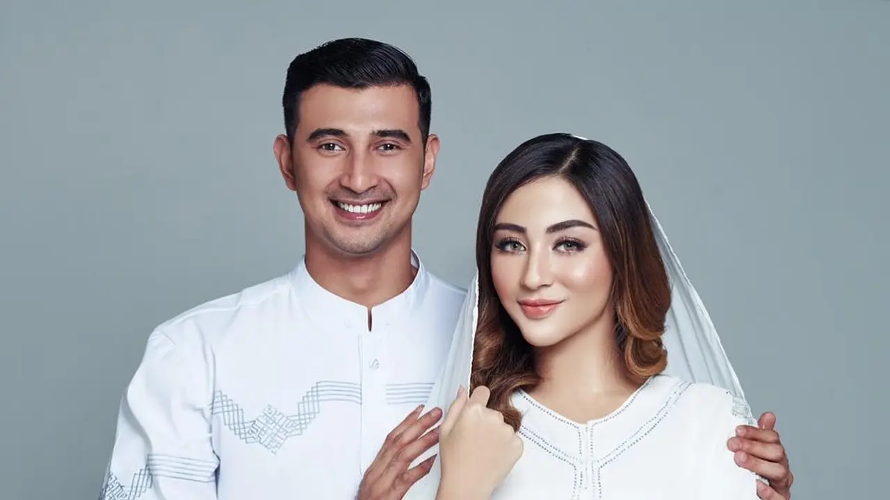 [Fimela] Margin Wieheerm dan Ali Syakieb
