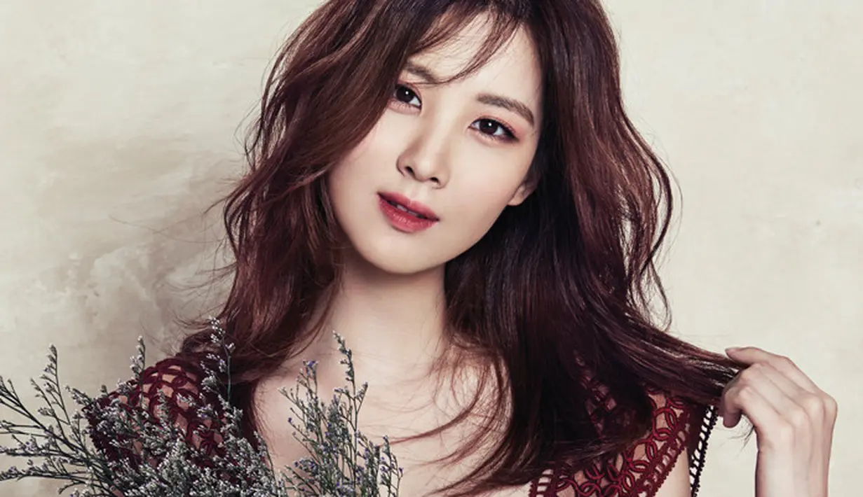 Tak hanya cantik, Seohyun Girl Generation ternyata juga punya hati emas. Ia adalah orang yang sopan dan punya sikap rendah hati sehingga banyak staff yang salut dengannya. (Foto: soompi.com)