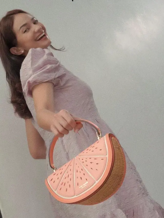 Gaya 5 Seleb Tanah Air Pakai Tas Kate Spade New York Koleksi Summer 2022, dari Jessica Mila hingga Enzy Storia