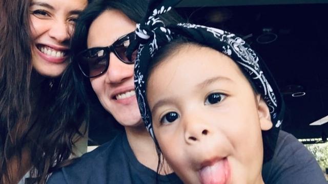 7 Tahun Menikah, Ini 7 Potret Kemesraan Vino Bastian dan Marsha Timothy