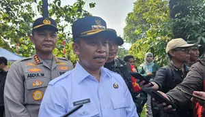 Wali Kota Depok, Supian Suri saat ditemui usai mengikuti kegiatan TMMD di Taman Wiladatika, Depok. (Liputan6.com/Dicky Agung Prihanto)