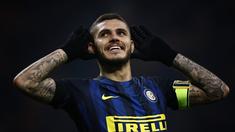  Inter Milan berpesta tiga gol tanpa balas atas Crotone dalam laga pekan ke-12 Serie A 2016-2017, di Stadion Giuseppe Meazza, Minggu (6/11/2016). Mauro Icardi mencetak 2 gol. (AFP/Marco Bertorello)