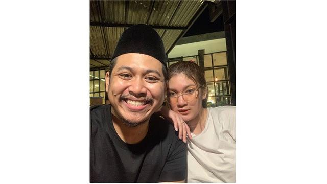 Tretan dan sang istri tengah menanti kehadiran sang buah hati.