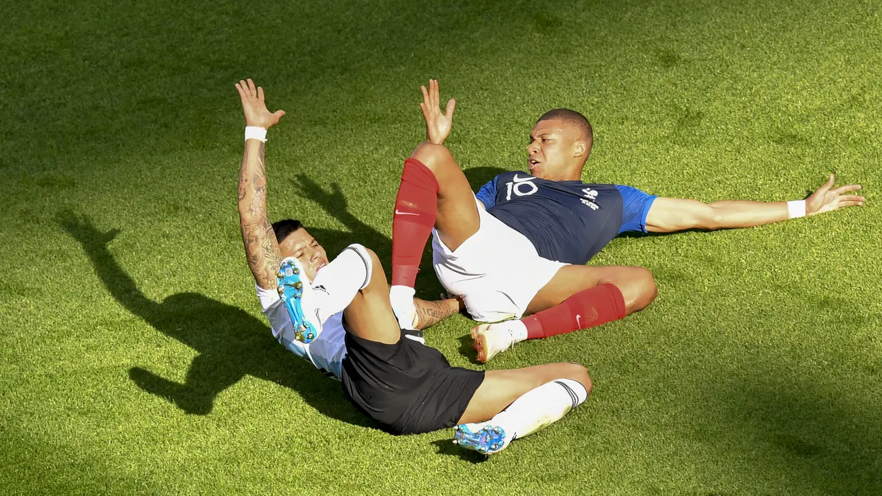 FOTO: Kylian Mbappe Fantastis, Prancis Tekuk Argentina